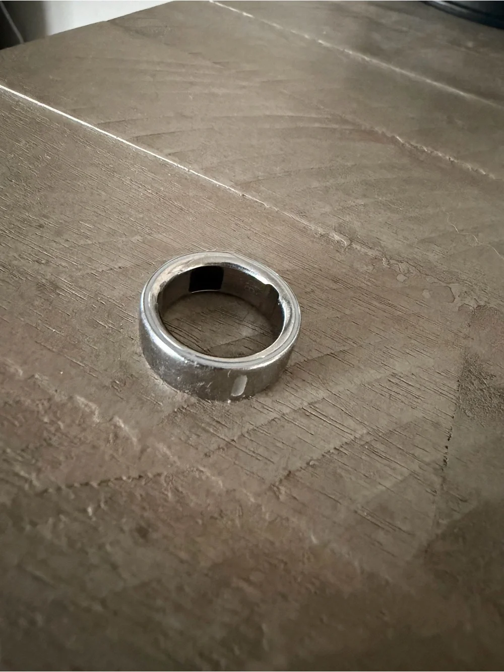 Oura Ring Charger Pad in Silver with Green LED